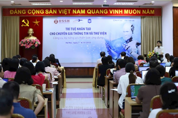 Khai mạc Khóa học Trí tuệ nhân tạo cho chuyên gia thông tin và thư viện
